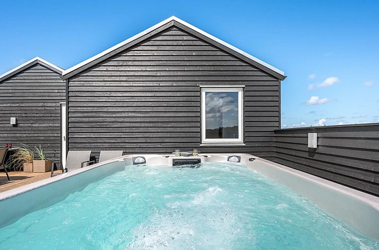 Vakantiehuis "Ivar" - 300m from the sea