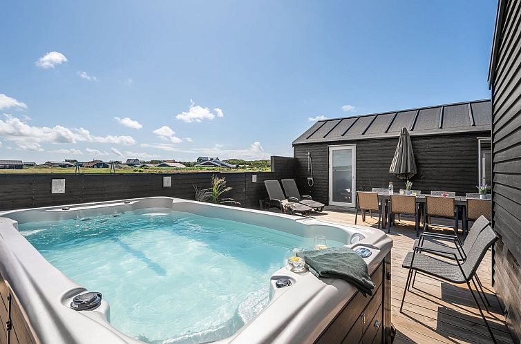 Vakantiehuis "Ivar" - 300m from the sea