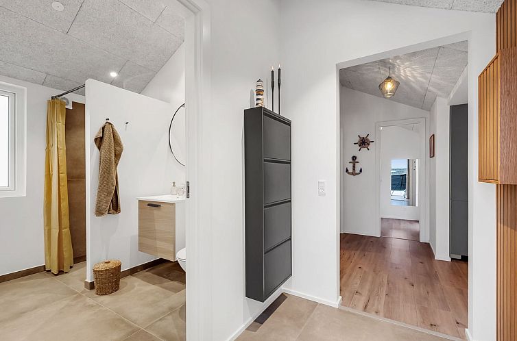 Vakantiehuis "Ivar" - 300m from the sea