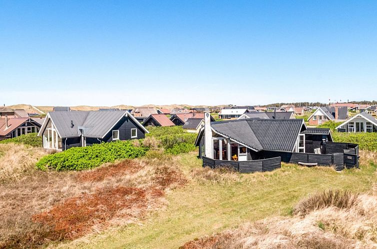 Vakantiehuis "Eldmar" - 500m from the sea
