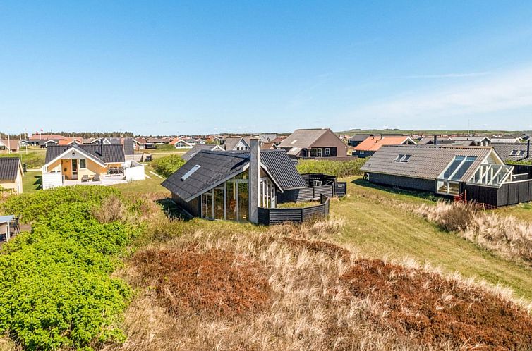 Vakantiehuis "Eldmar" - 500m from the sea