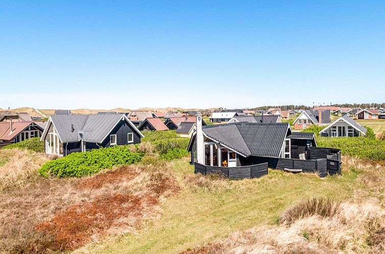 Vakantiehuis "Eldmar" - 500m from the sea