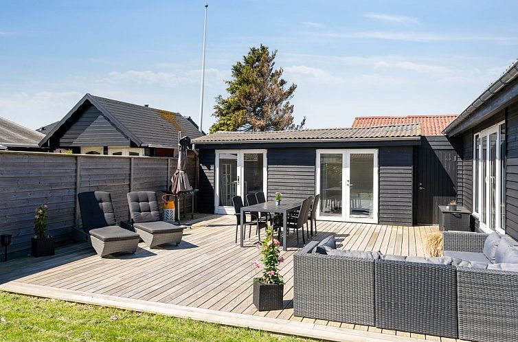 Vakantiehuis "Elisabeta" - 60m from the sea