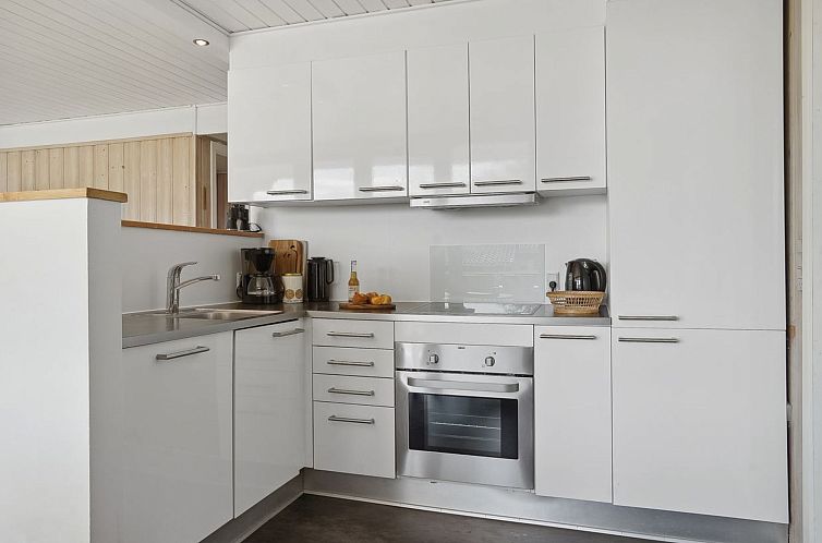 Vakantiehuis "Arnetta" - 150m from the sea