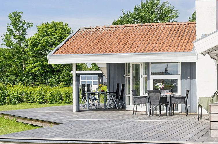 Vakantiehuis "Nora" - 100m from the sea