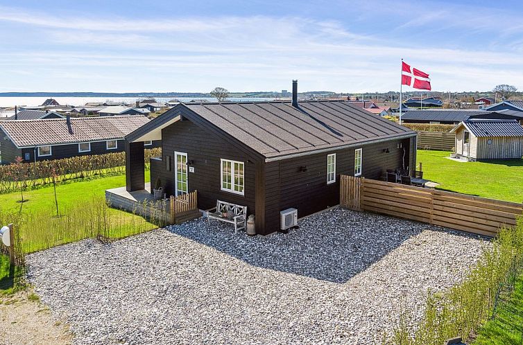 Vakantiehuis "Ovine" - 300m from the sea