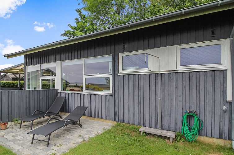 Vakantiehuis "Shania" - 300m from the sea