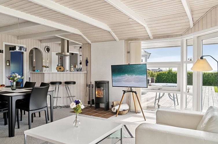 Vakantiehuis "Nahele" - 150m from the sea