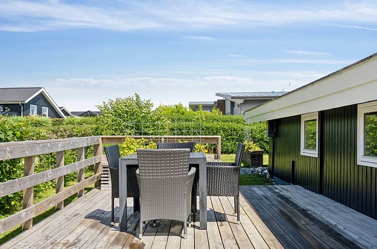 Vakantiehuis "Jolanta" - 275m from the sea