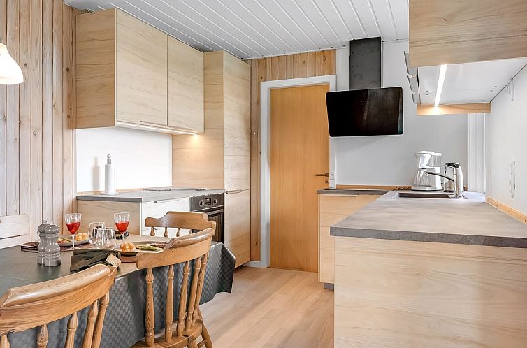 Vakantiehuis "Alpa" - 600m from the sea