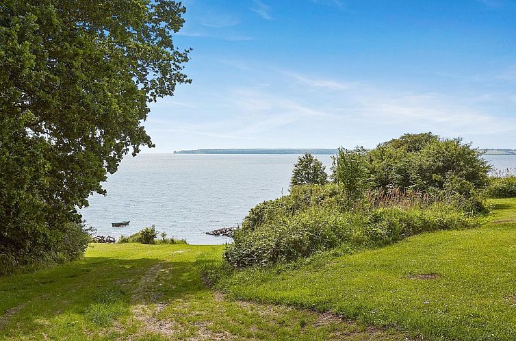 Vakantiehuis "Arnetta" - 150m from the sea