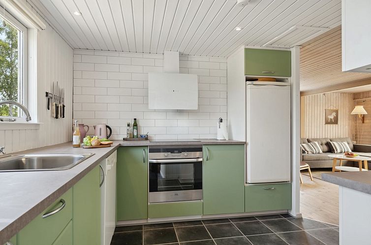 Vakantiehuis "Sari" - 250m from the sea