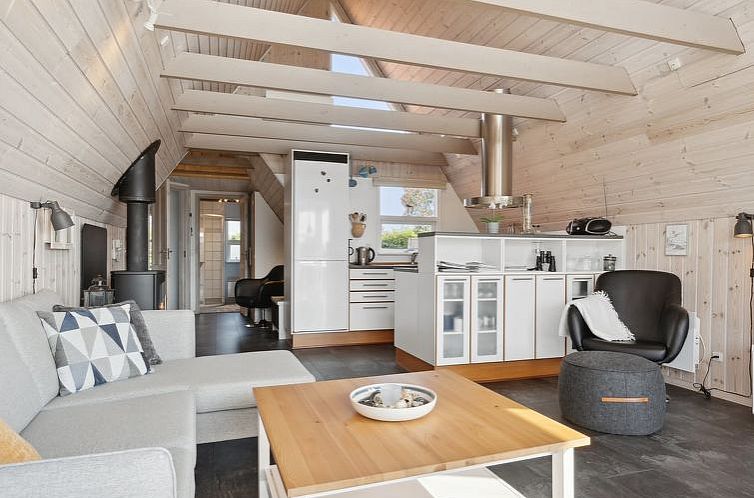 Vakantiehuis "Leve" - 200m from the sea