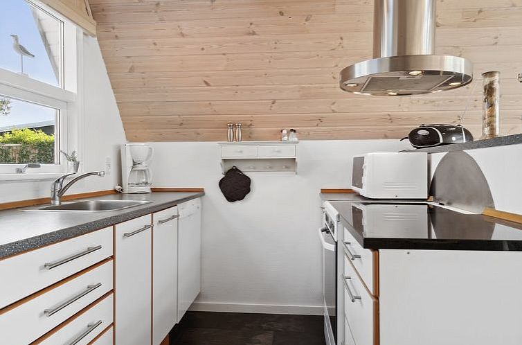 Vakantiehuis "Leve" - 200m from the sea