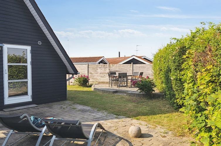Vakantiehuis "Leve" - 200m from the sea