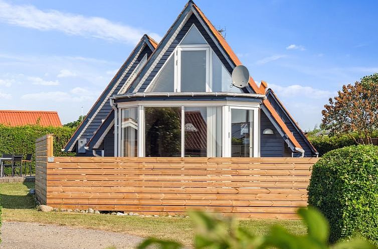 Vakantiehuis "Leve" - 200m from the sea
