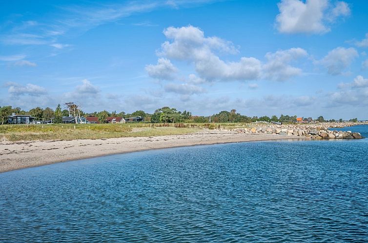 Vakantiehuis "Ekatarina" - 125m from the sea