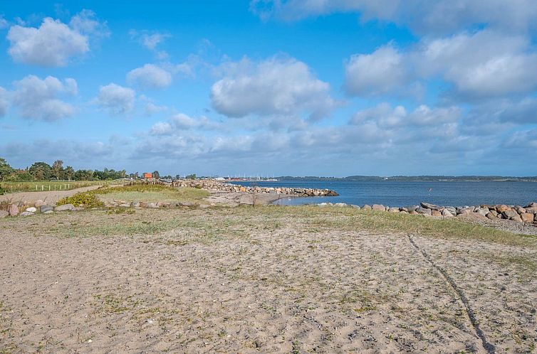 Vakantiehuis "Ekatarina" - 125m from the sea