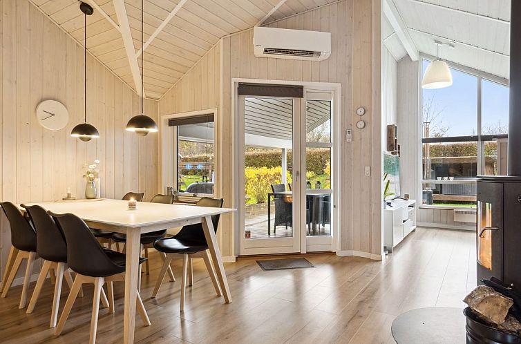 Vakantiehuis "Alpa" - 600m from the sea