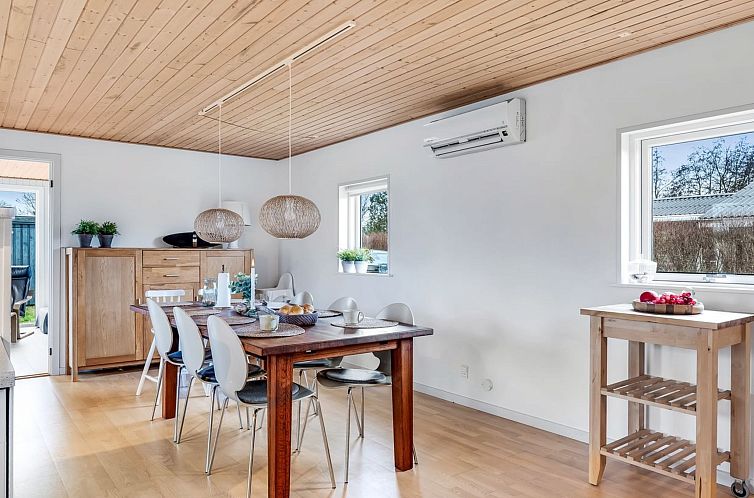 Vakantiehuis "Sampsa" - 350m from the sea