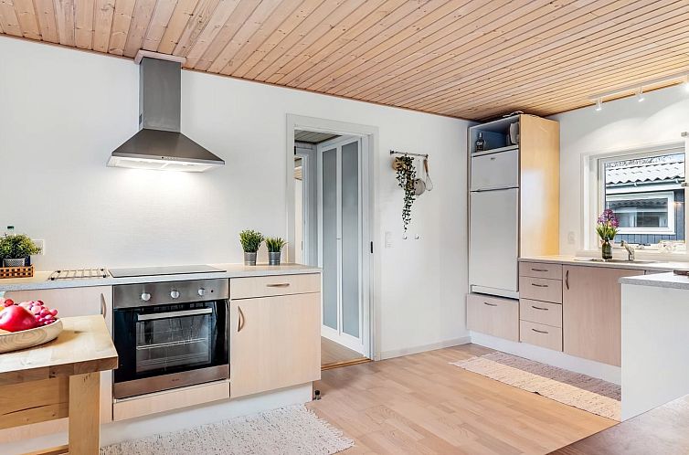 Vakantiehuis "Sampsa" - 350m from the sea