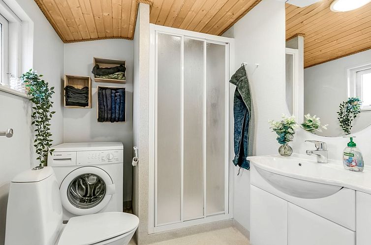 Vakantiehuis "Sampsa" - 350m from the sea