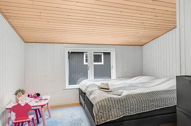 Vakantiehuis "Sampsa" - 350m from the sea