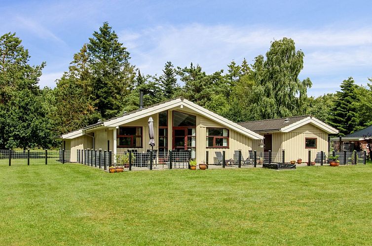 Vakantiehuis "Arvi" - 30km from the sea