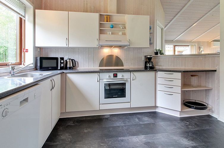 Vakantiehuis "Arvi" - 30km from the sea