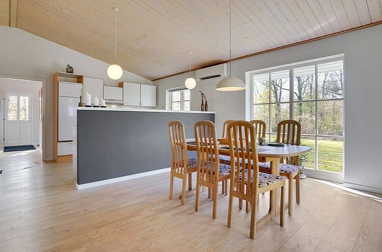 Vakantiehuis "Eryka" - 28km from the sea