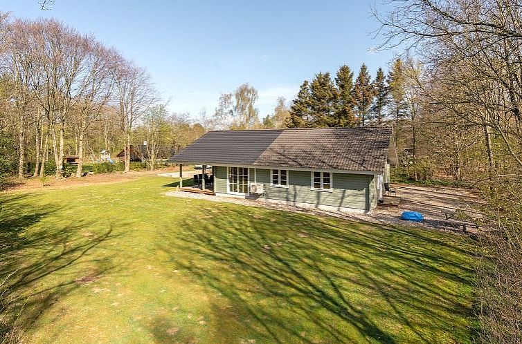Vakantiehuis "Eryka" - 28km from the sea