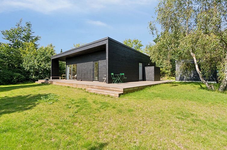 Vakantiehuis "Filip" - 1.2km from the sea