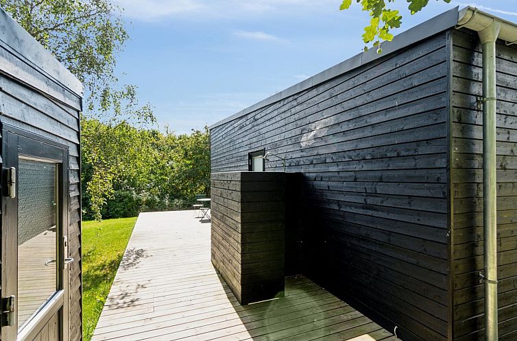 Vakantiehuis "Filip" - 1.2km from the sea