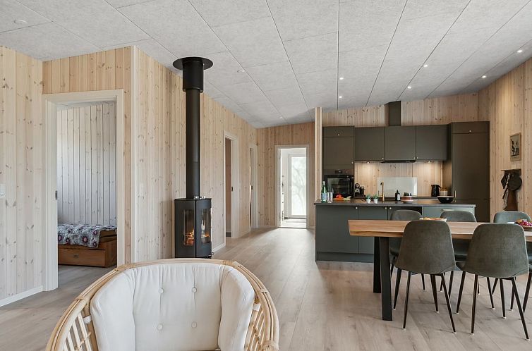 Vakantiehuis "Filip" - 1.2km from the sea