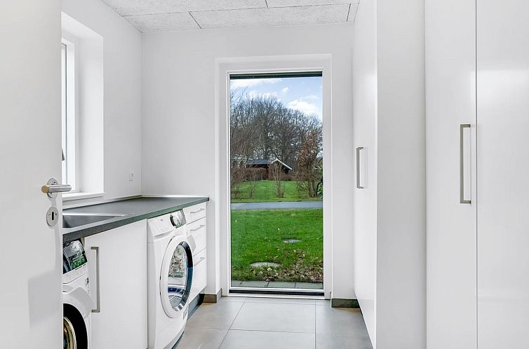 Vakantiehuis "Erlinda" - 300m from the sea