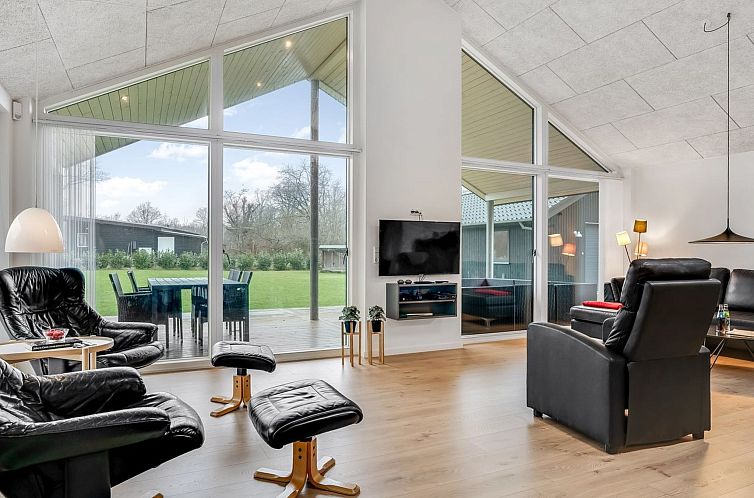 Vakantiehuis "Erlinda" - 300m from the sea