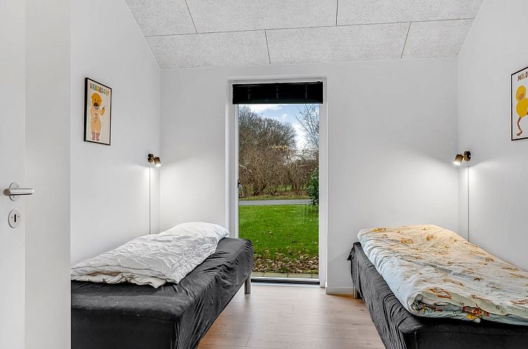 Vakantiehuis "Erlinda" - 300m from the sea