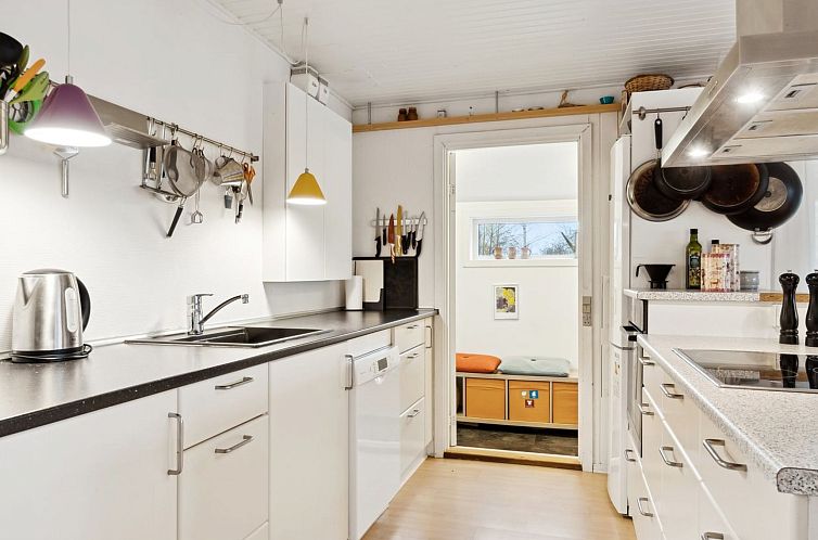 Vakantiehuis "Henryette" - 1.5km from the sea