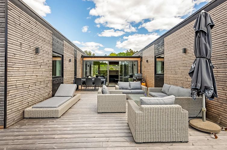 Vakantiehuis "Danske" - 6.8km from the sea