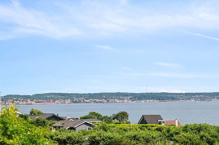 Vakantiehuis "Sybil" - 700m from the sea