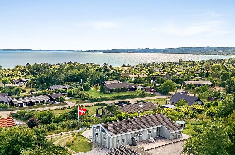 Vakantiehuis "Sybil" - 700m from the sea