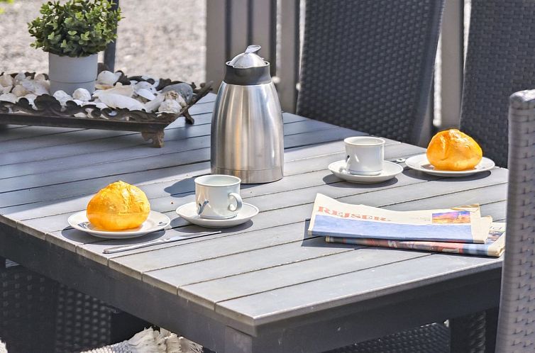 Vakantiehuis "Danja" - 1.7km from the sea