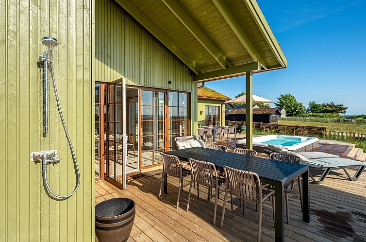 Vakantiehuis "Danja" - 1.7km from the sea