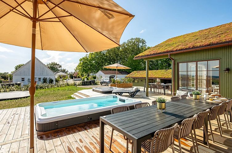 Vakantiehuis "Danja" - 1.7km from the sea