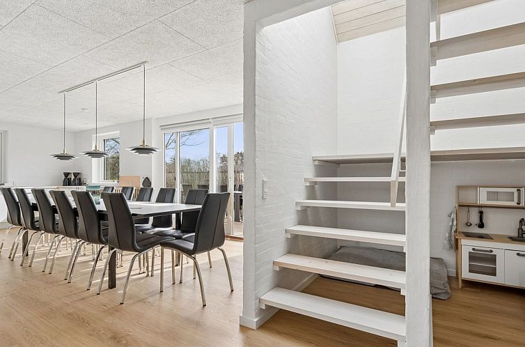 Vakantiehuis "Cyrill" - 2km from the sea