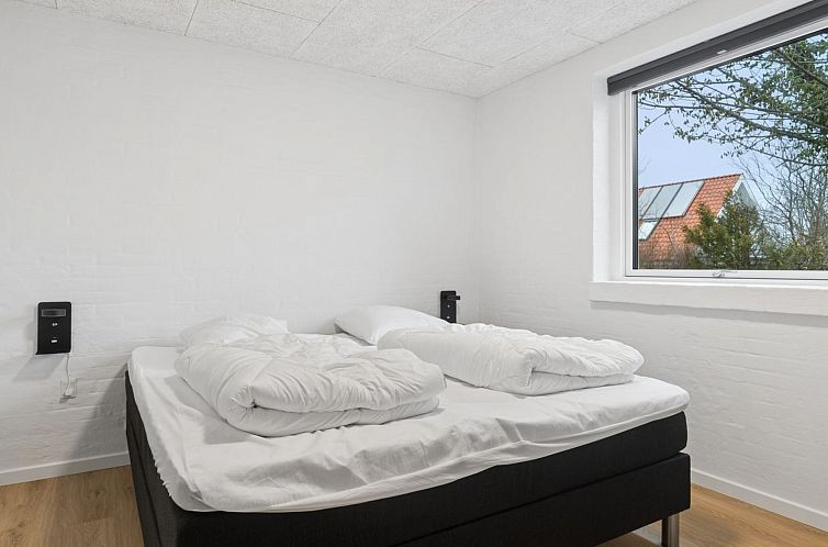 Vakantiehuis "Cyrill" - 2km from the sea