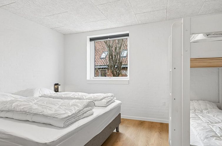 Vakantiehuis "Cyrill" - 2km from the sea