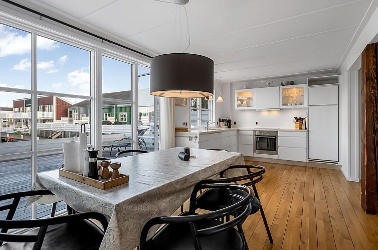 Vakantiehuis "Angret" - 200m from the sea