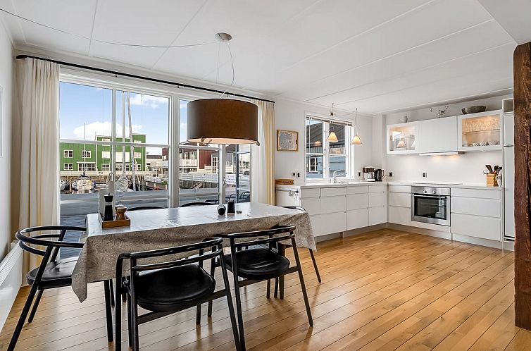 Vakantiehuis "Angret" - 200m from the sea