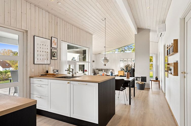 Vakantiehuis "Liesel" - 700m from the sea